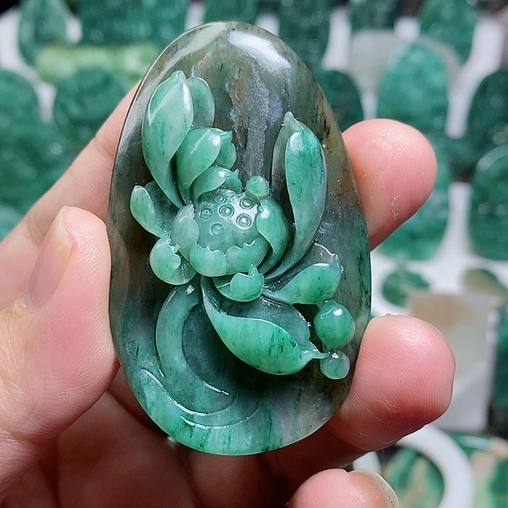 未镶嵌独山玉颈饰