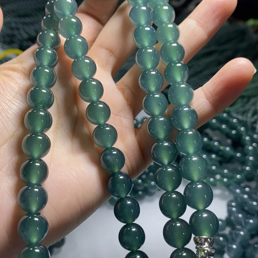 X***i翡翠未镶嵌项链卡9.8