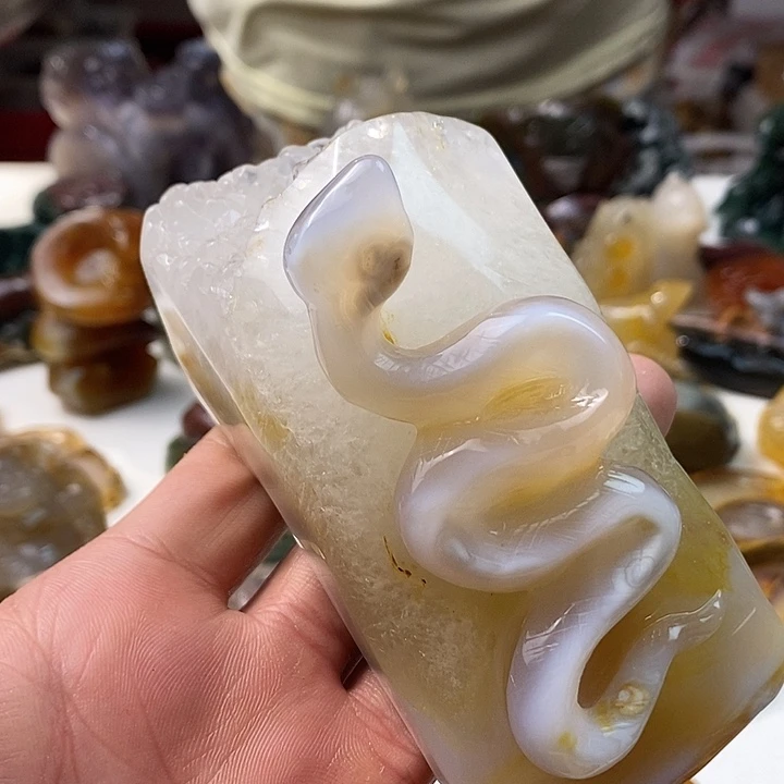 未镶嵌颈饰玛瑙/玉髓