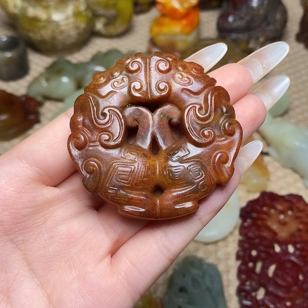 未镶嵌蛇纹石玉颈饰
