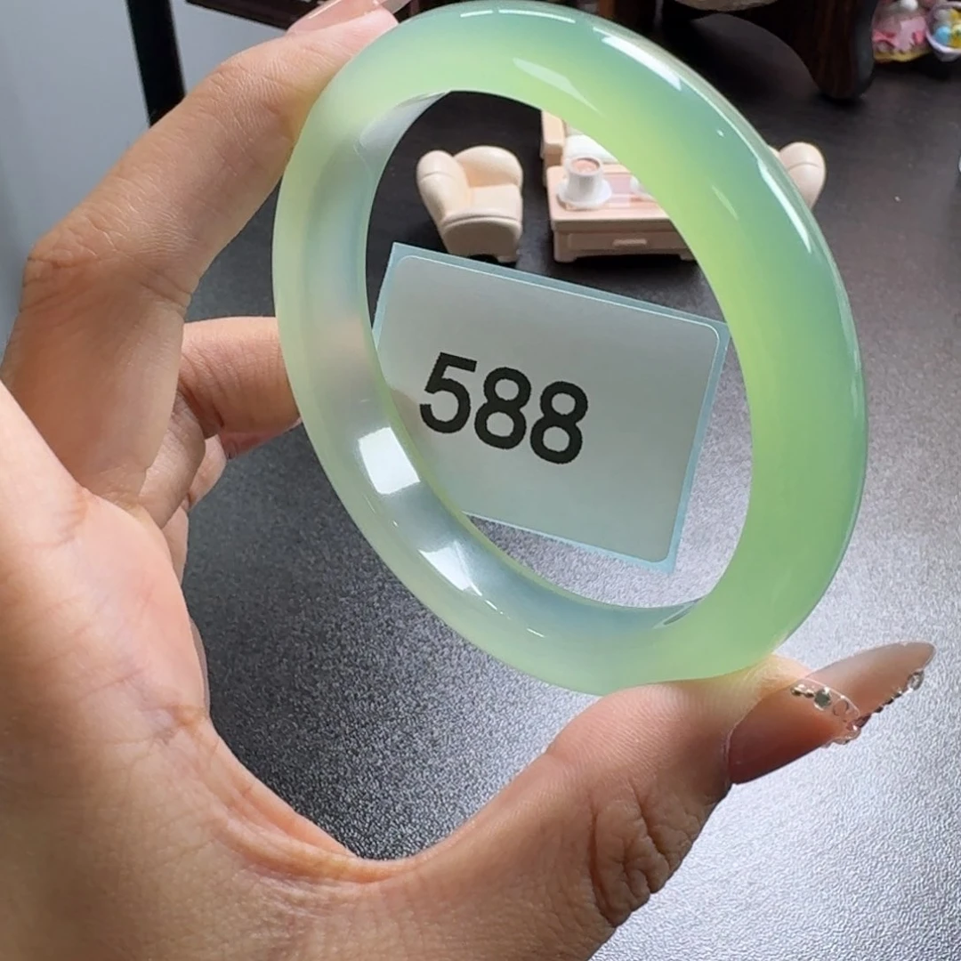 玛瑙/玉髓手镯未镶嵌小**呀588