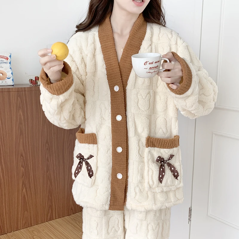 加厚法兰绒女秋冬200斤睡衣胖mm加肥加大码保暖套装珊瑚绒家居服