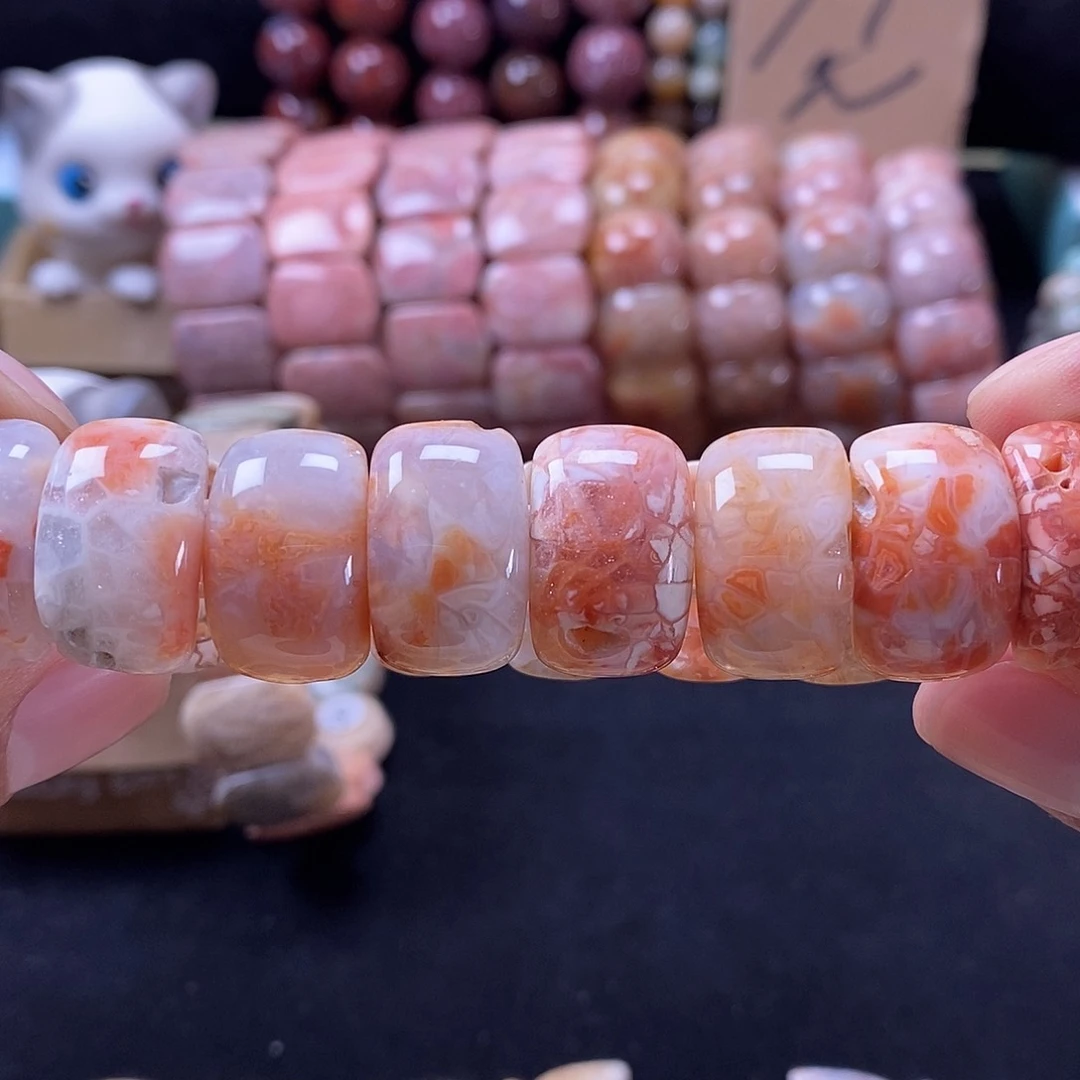 未镶嵌手牌硅化珊瑚（珊瑚玉）万花筒2