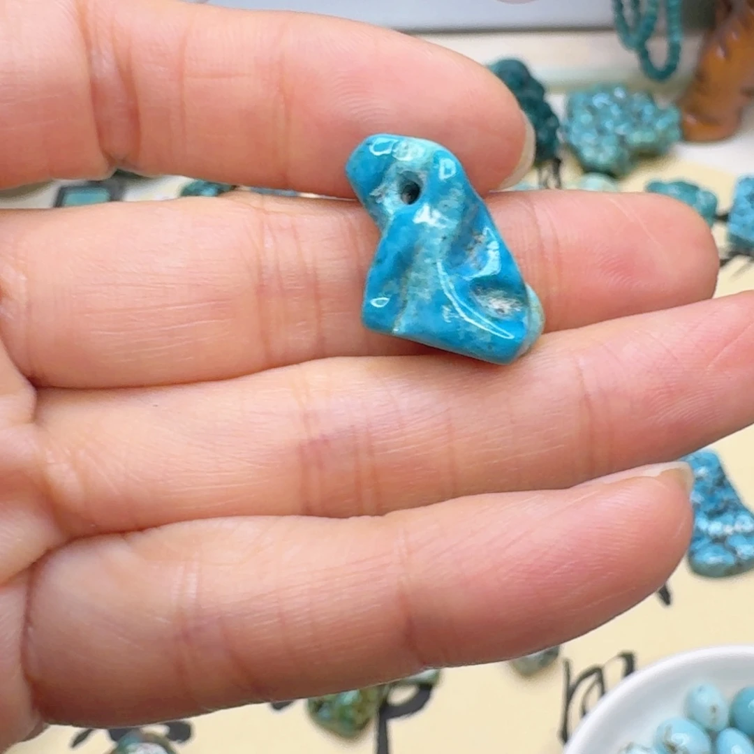 未镶嵌绿松石吊坠