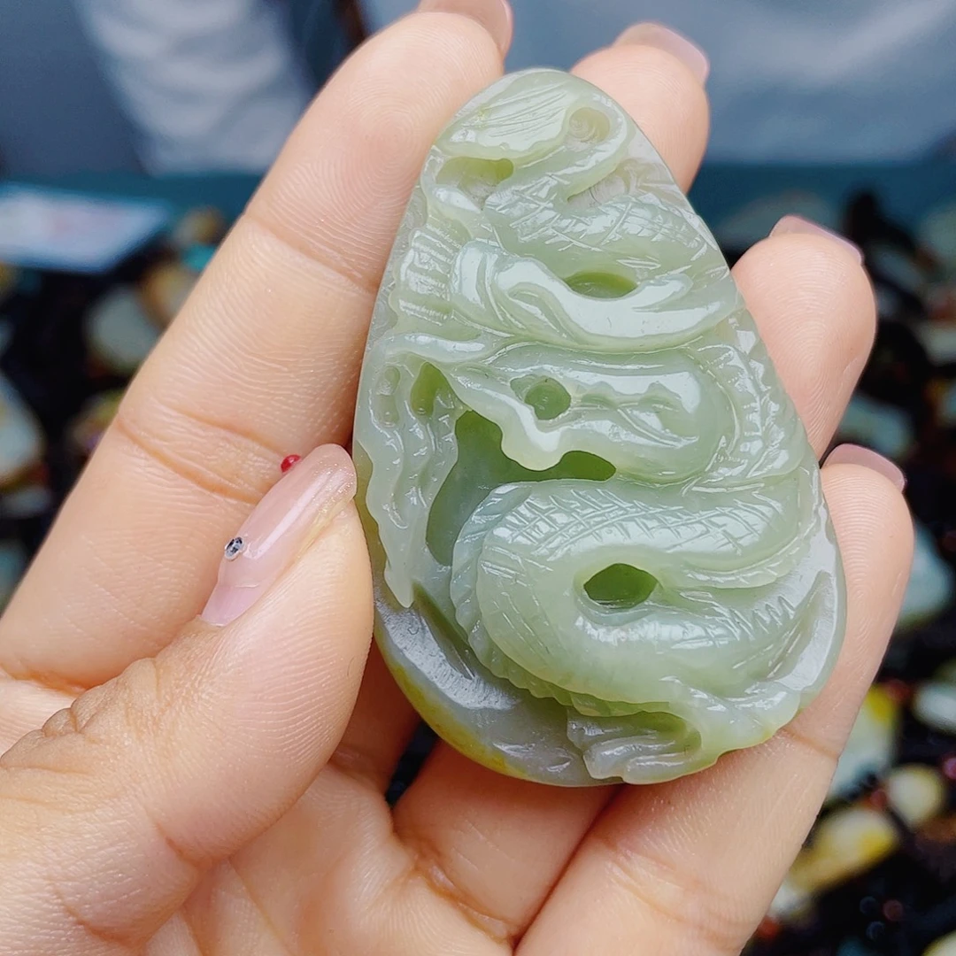 颈饰未镶嵌和田玉