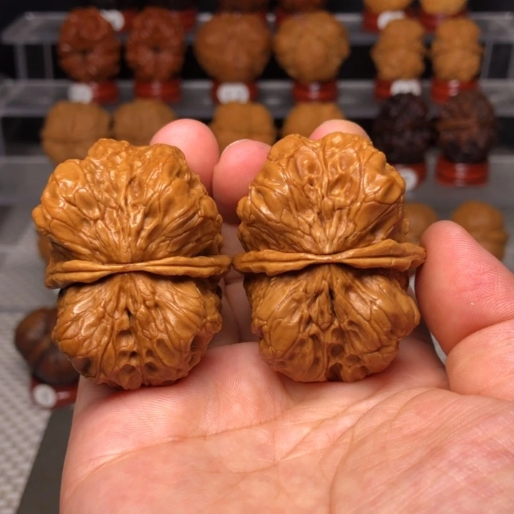 文玩核桃把件10磐石鬼脸