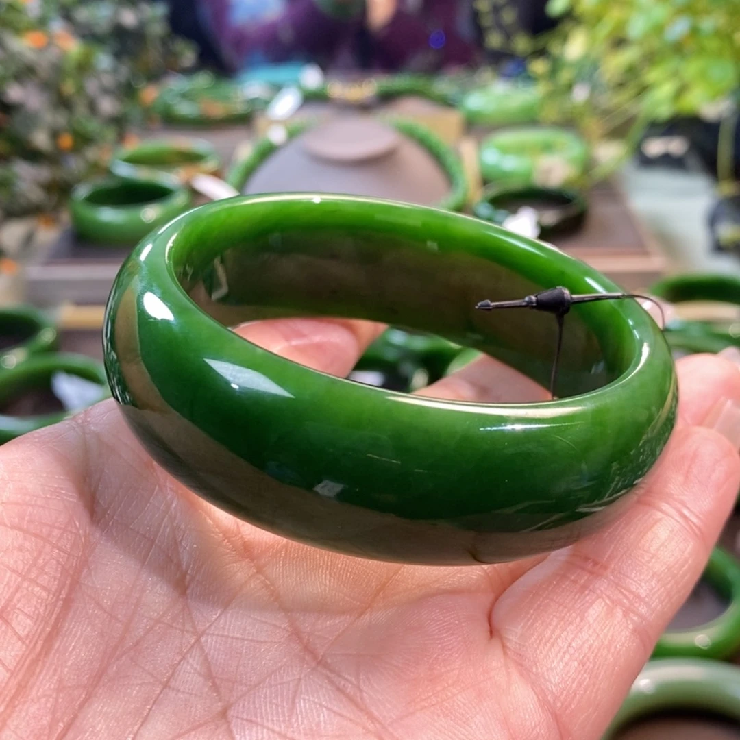 和田玉（碧玉）手镯未镶嵌