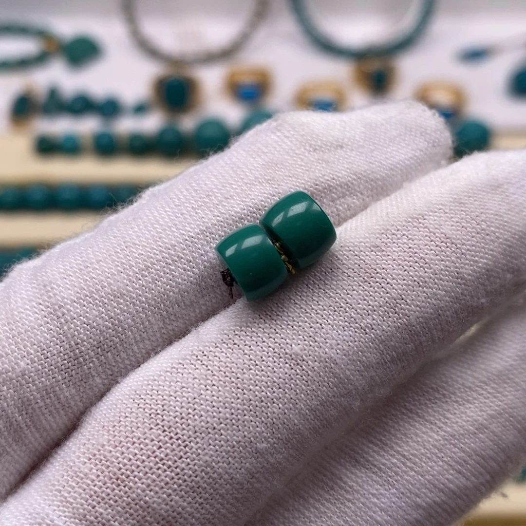 绿松石未镶嵌珠宝奇石直切对珠7.2mm