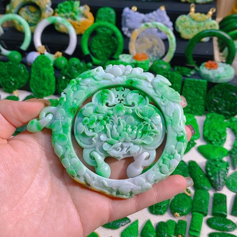 【闪购商品】翡翠颈饰未镶嵌特色套装