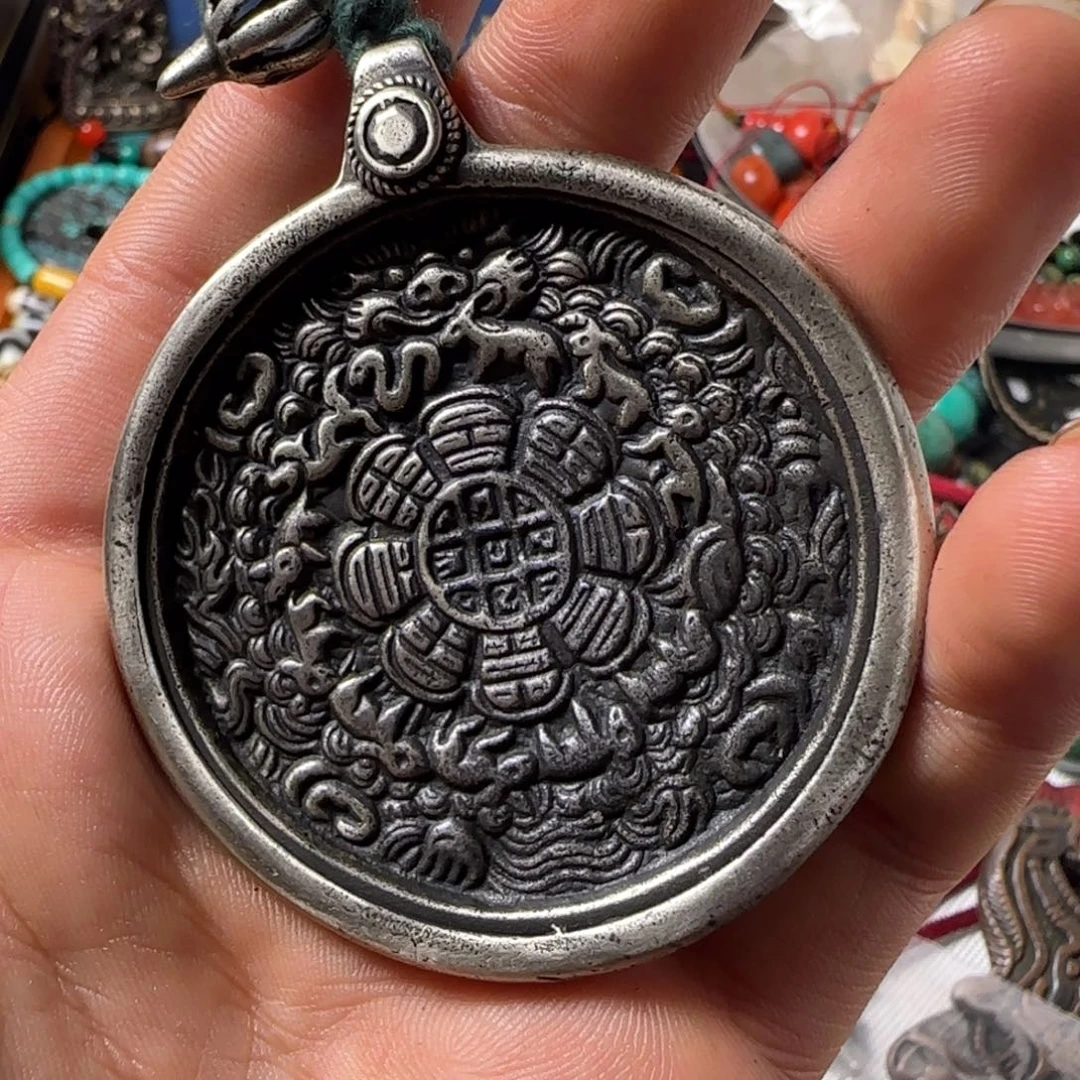 以***本颈饰玻璃啊啊啊啊啊啊