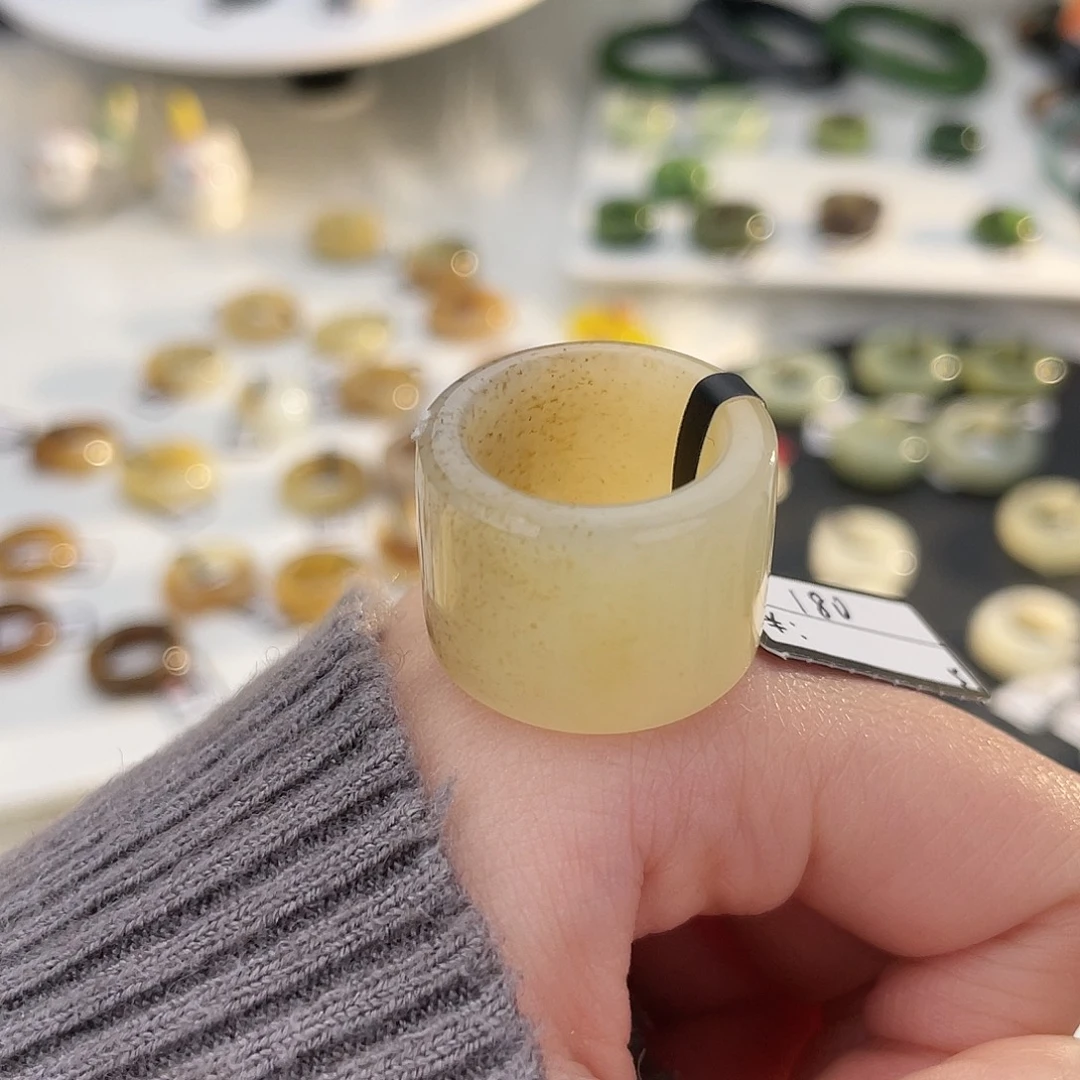 和田玉未镶嵌戒指k94 浅糖高筒圆切16.5mm