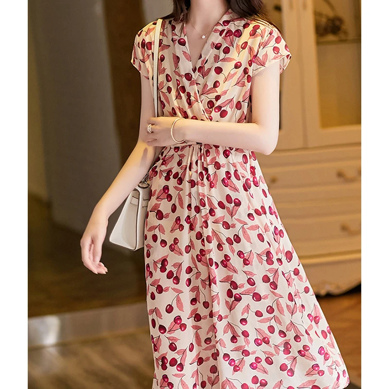 显瘦气质碎花法式收腰印花时尚复古小众高腰桑蚕丝夏装修身连衣裙