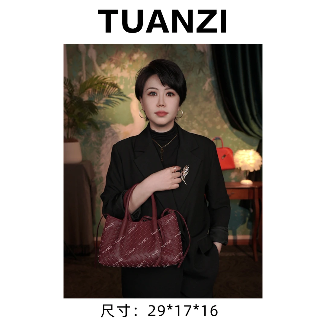 【团子定制】  春夏新款女士轻奢时尚腋下女包 J-6448-酒红