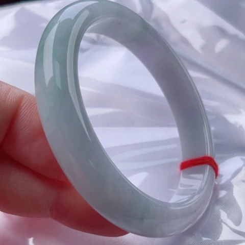 翡翠手镯未镶嵌正57(48小时鉴赏期微瑕打灯有棉筋)