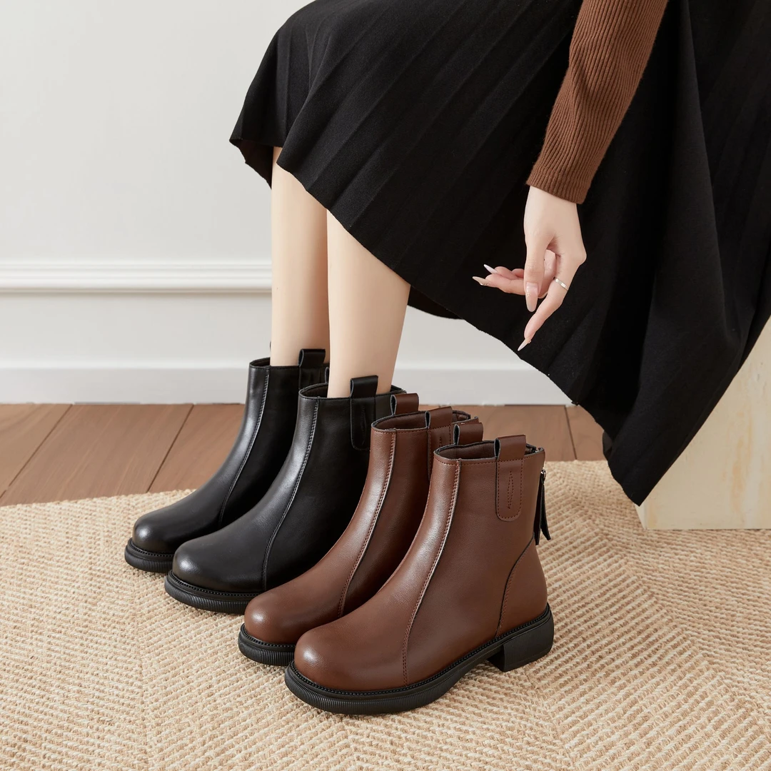 1588大码女鞋短靴冬款加绒二棉新款显瘦大码女靴舒适40-44百搭