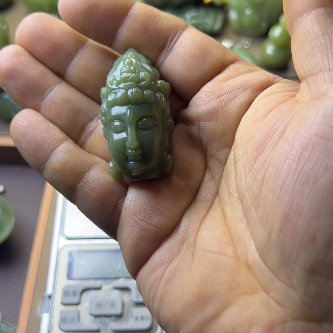 岫岩老玉（透闪石质玉）挂件未镶嵌沙*