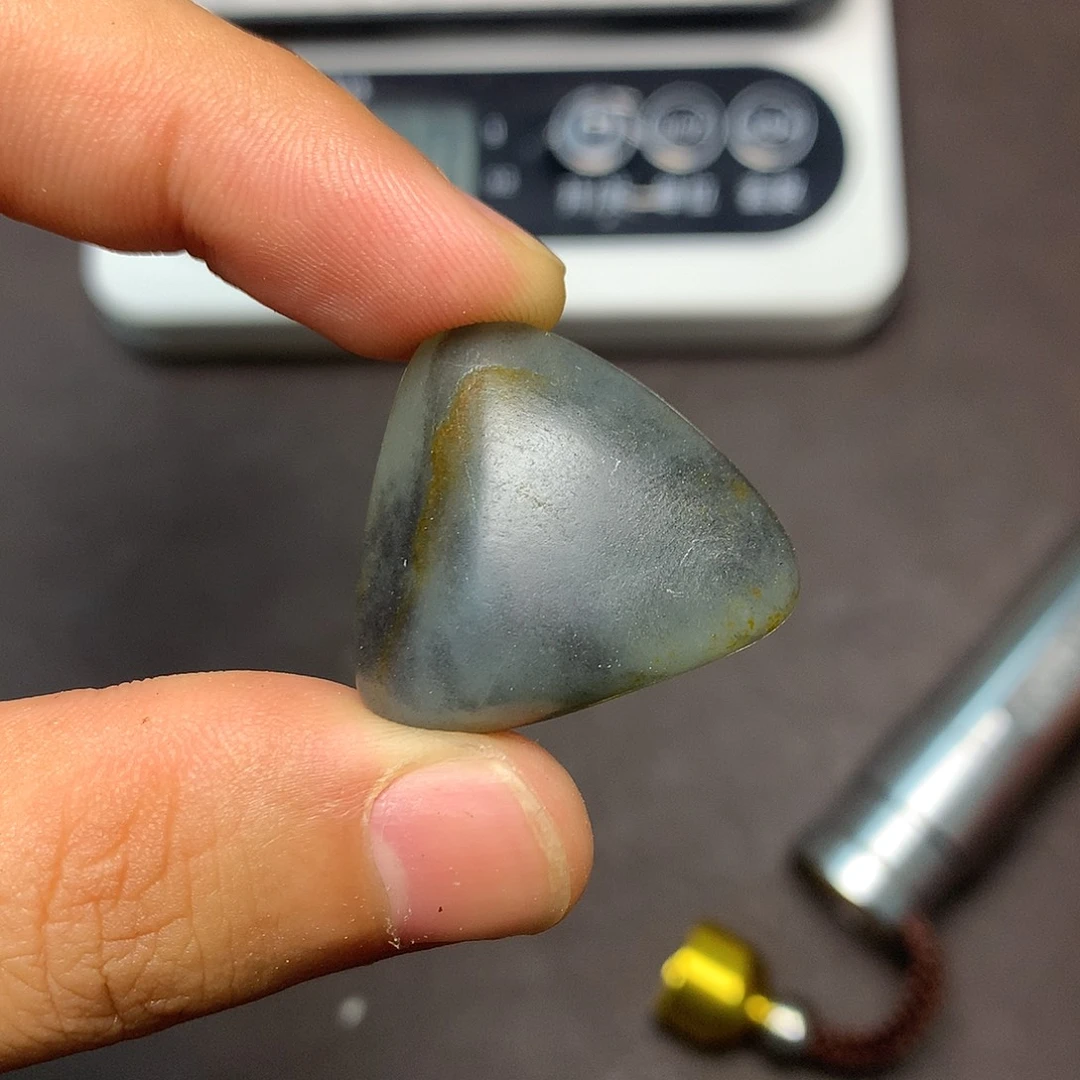 和田玉（糖玉）未镶嵌挂件