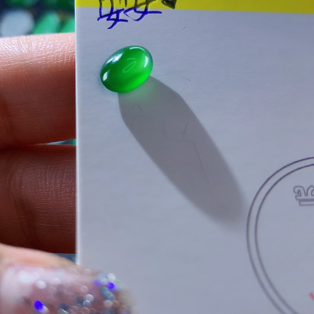 翡翠颈饰未镶嵌 天然翡翠高冰蛋面