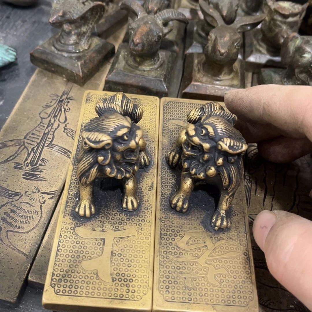 孟***人闪电购铜摆件工艺品
