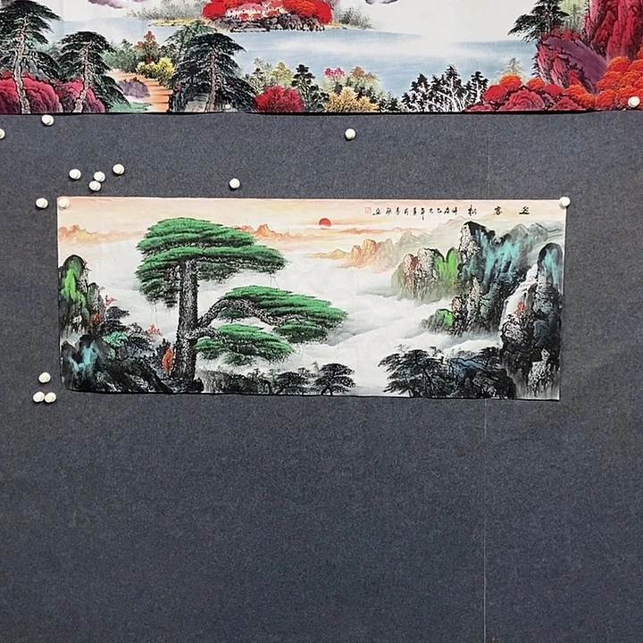 国画小六尺迎客松一副