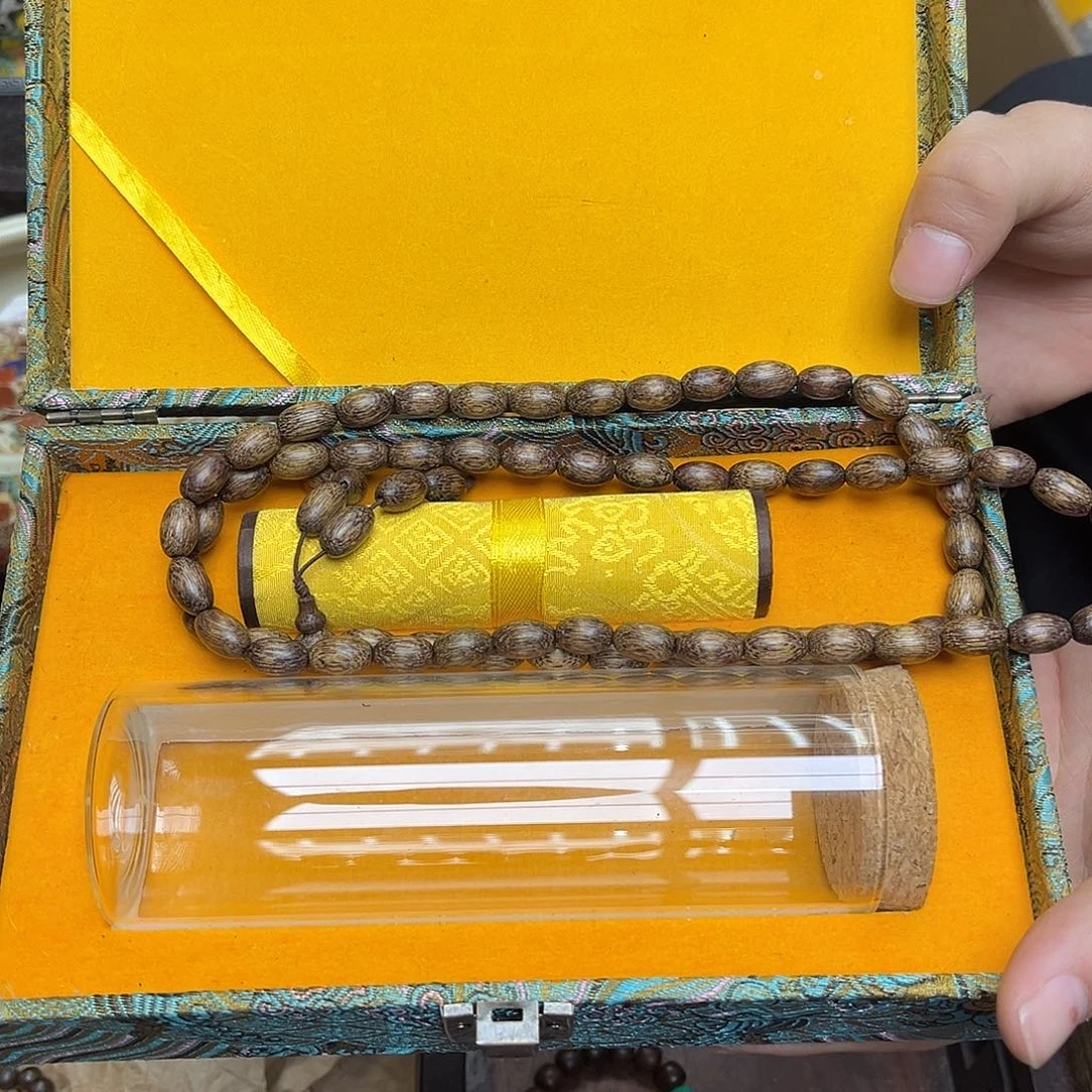 大叶紫檀（黑酸枝木类）