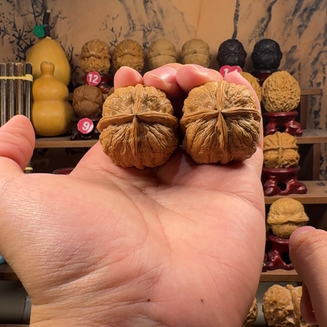 铁核桃把件金蟒炸四