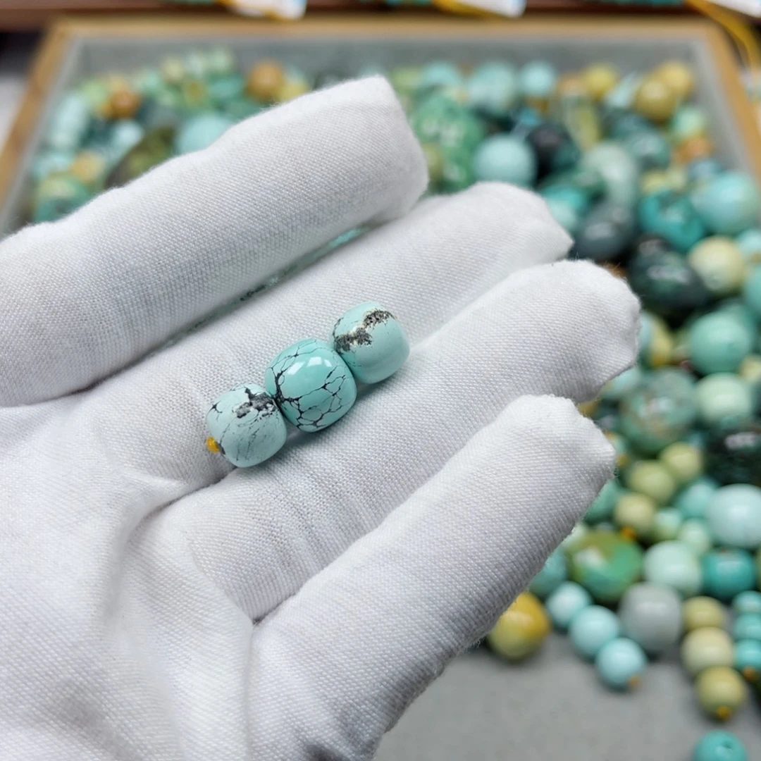 绿松石未镶嵌挂件