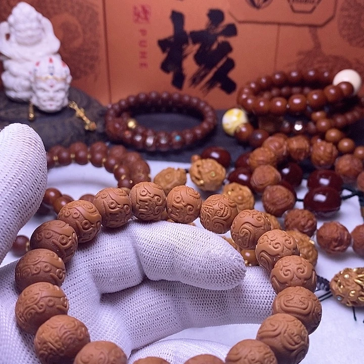 吊坠猴头核桃古：饕餮