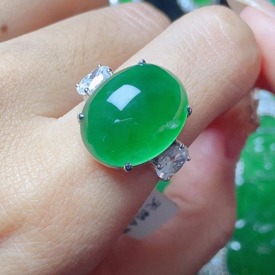 颈饰18K金镶嵌翡翠花**圆
