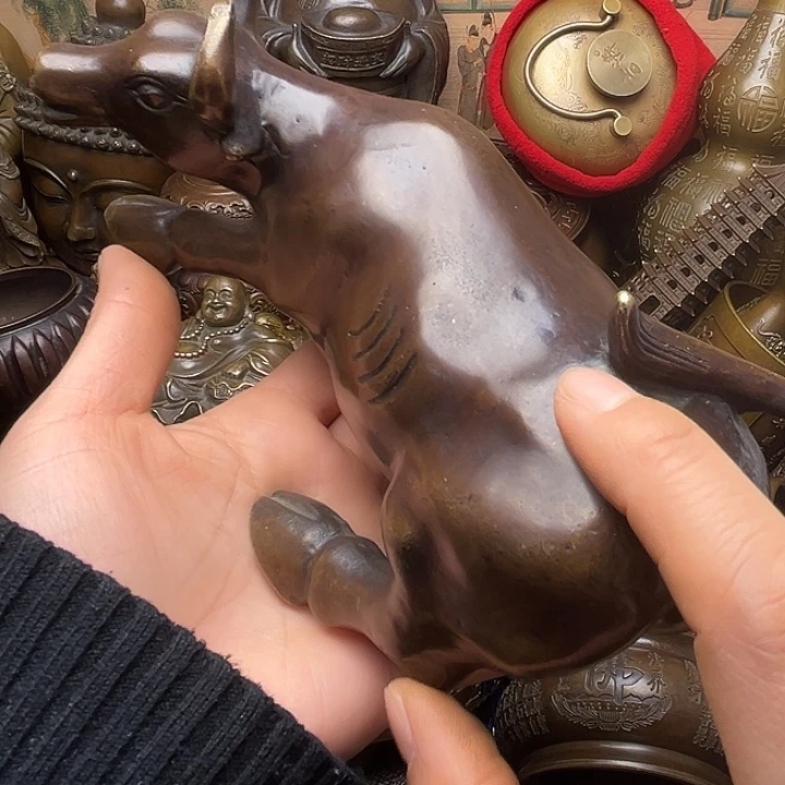 铜器摆件老王直播间