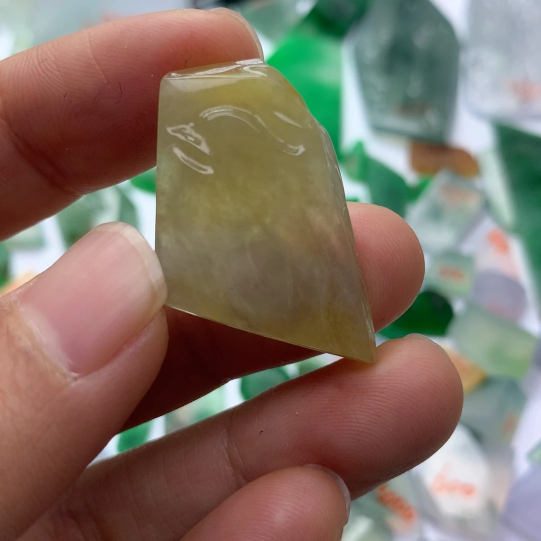 定制翡翠未镶嵌天然翡翠