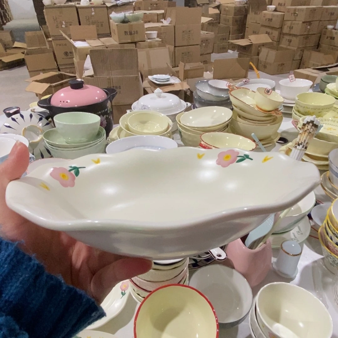 陶六个八英寸深盘