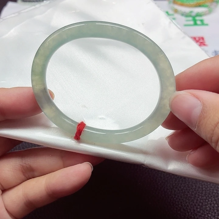 翡翠未镶嵌手镯（贵妃镯）天然缅甸A货翡翠