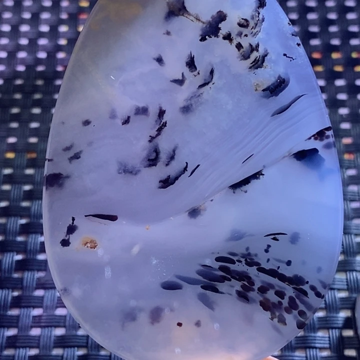 玛瑙/玉髓颈饰未镶嵌小*娃