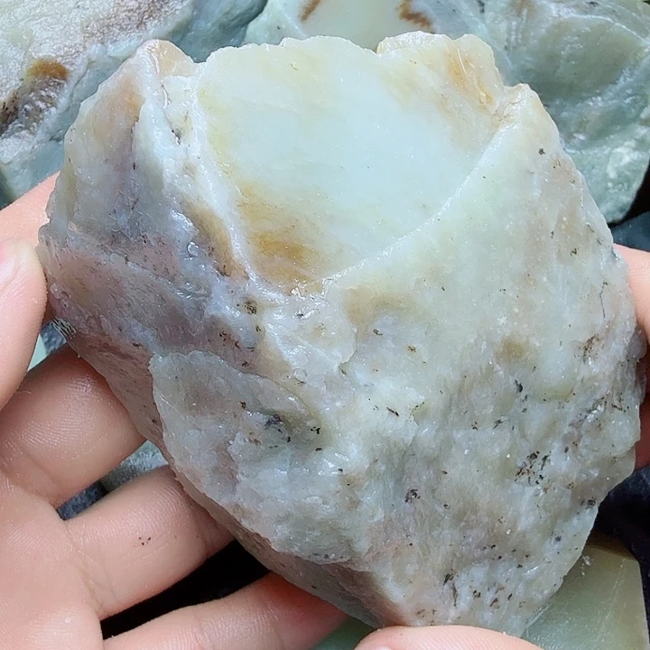 未镶嵌和田玉（糖玉）珠宝奇石