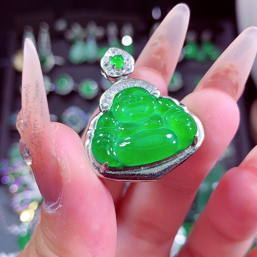 翡翠未镶嵌颈饰挂件