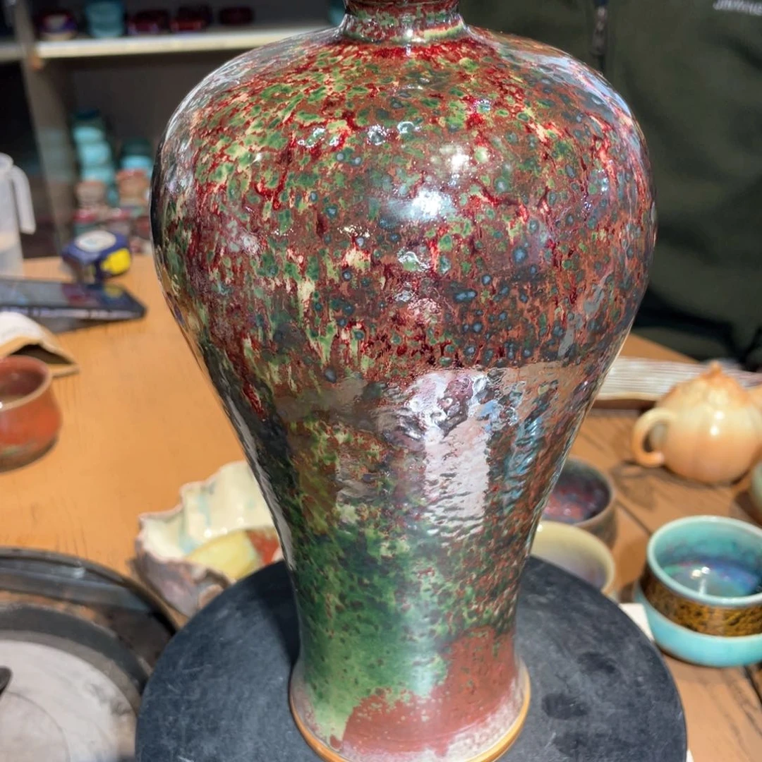 嘻*钧瓷瓶等系列产品的生产和销售