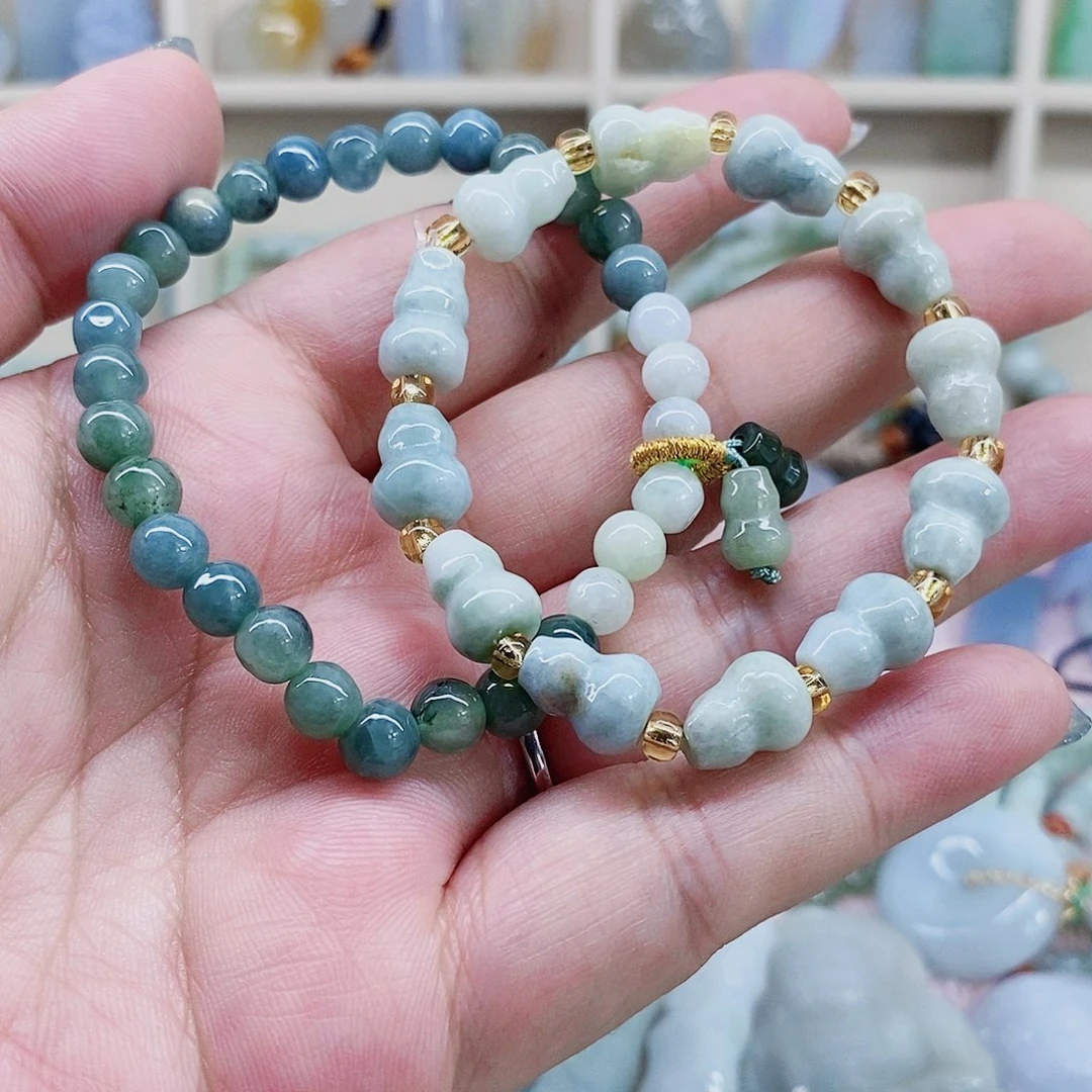 颈饰未镶嵌翡翠天然