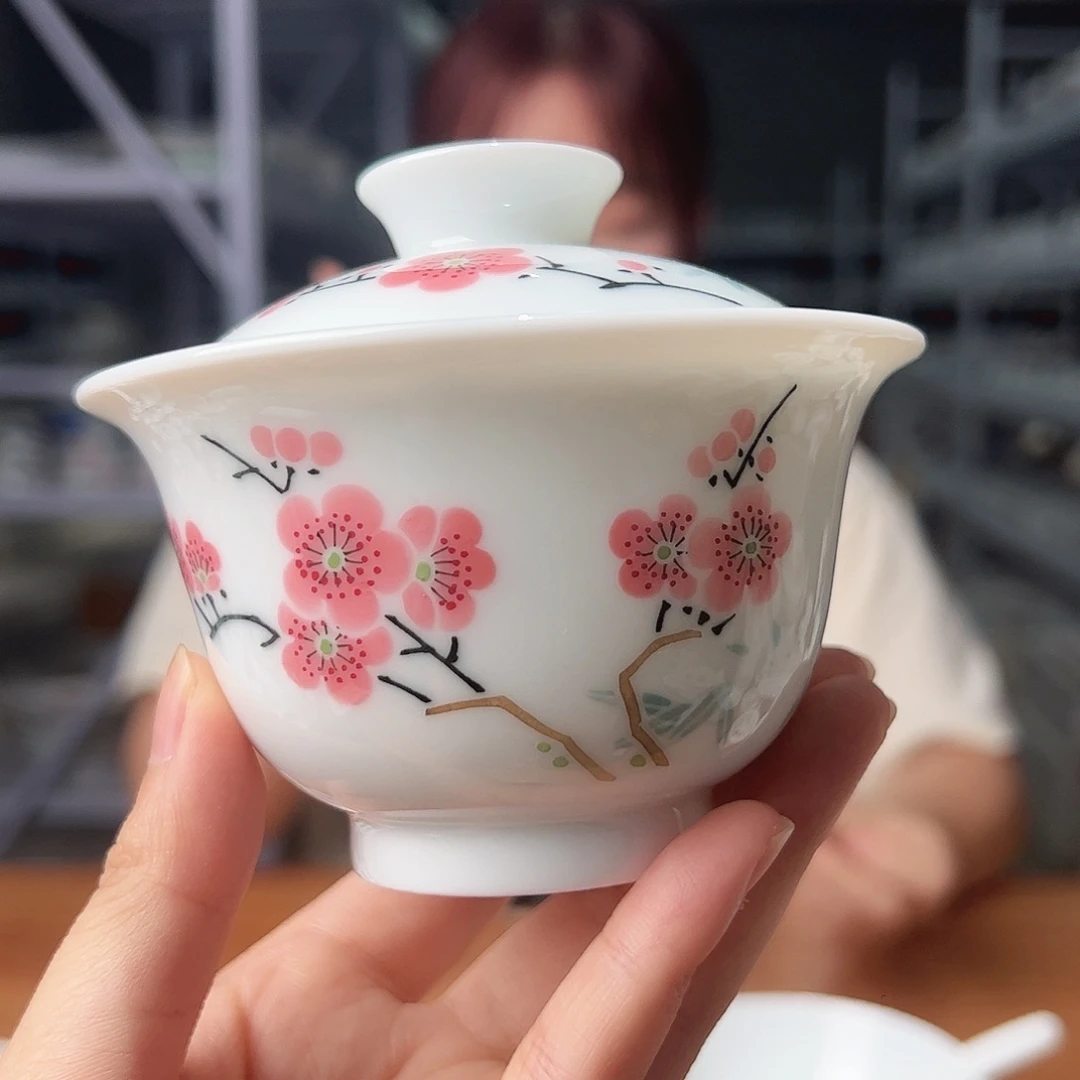玉泥 红梅两才盖碗