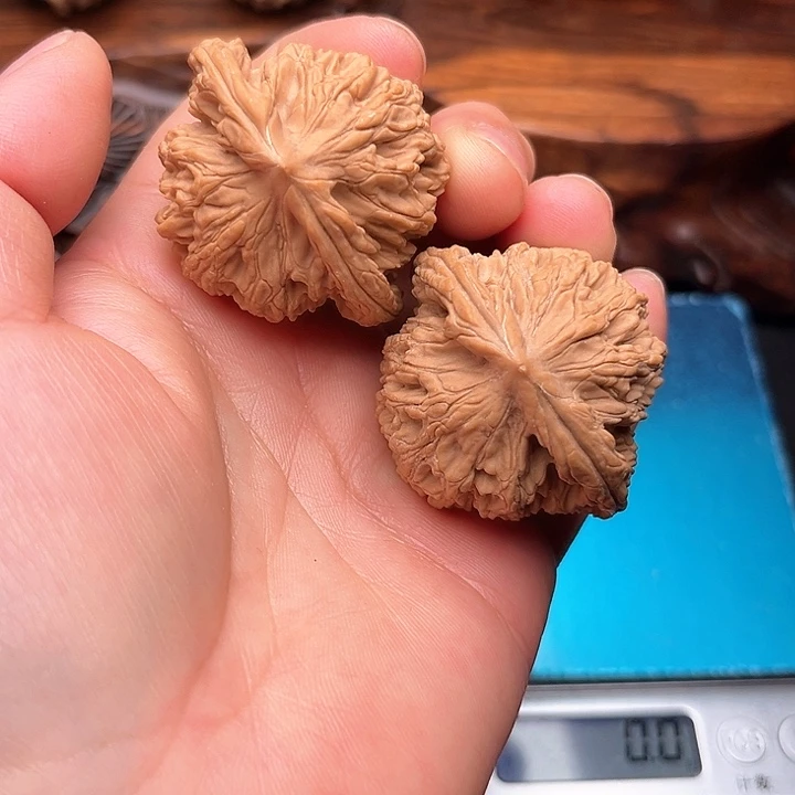 桃核把件核桃麦穗虎头43+