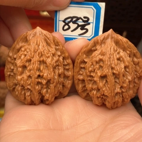 文玩核桃吊坠麦虎39