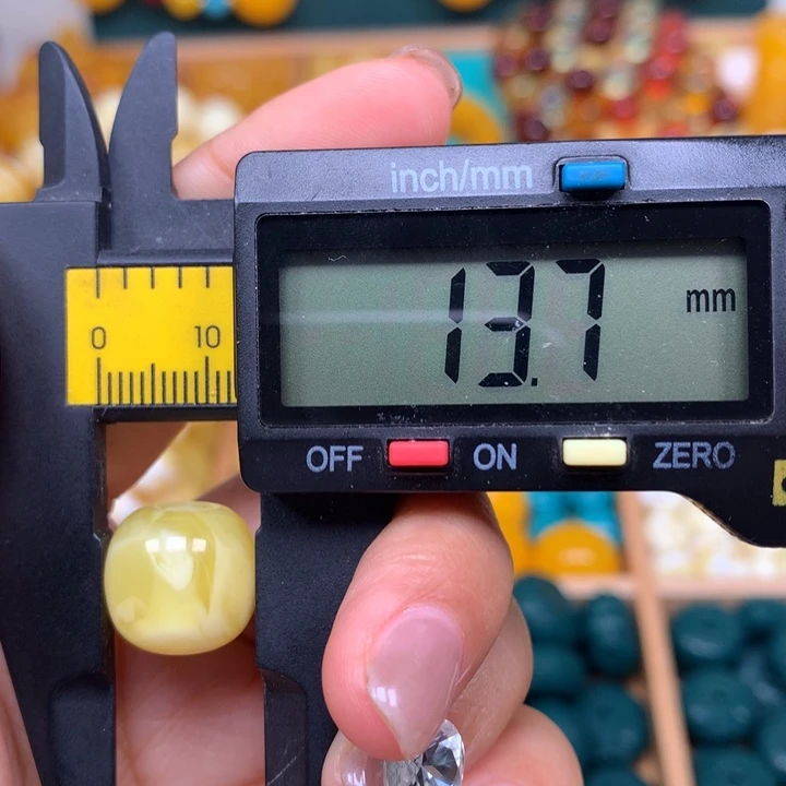 非金属仿琥珀配饰059