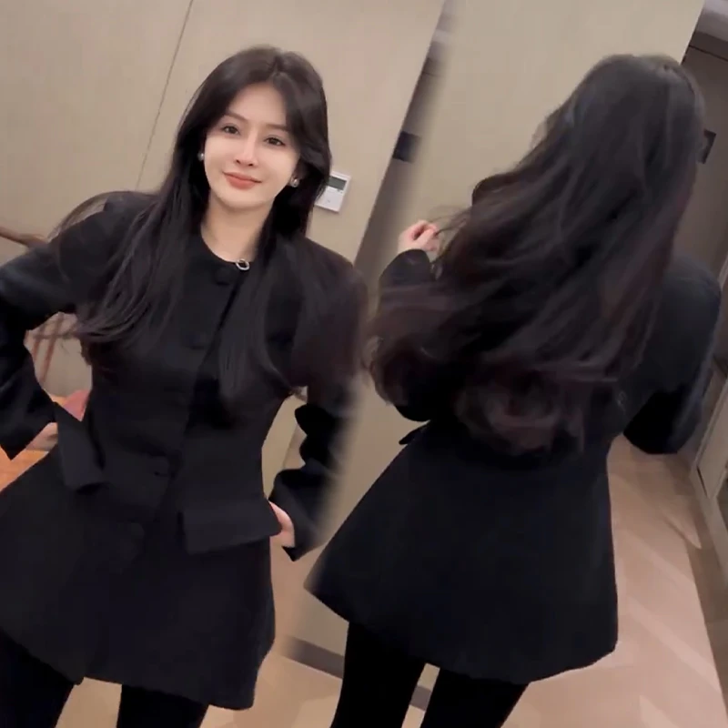 2025秋冬新款时尚显瘦气质网红高档洋气女高级百搭宽松大码连衣裙