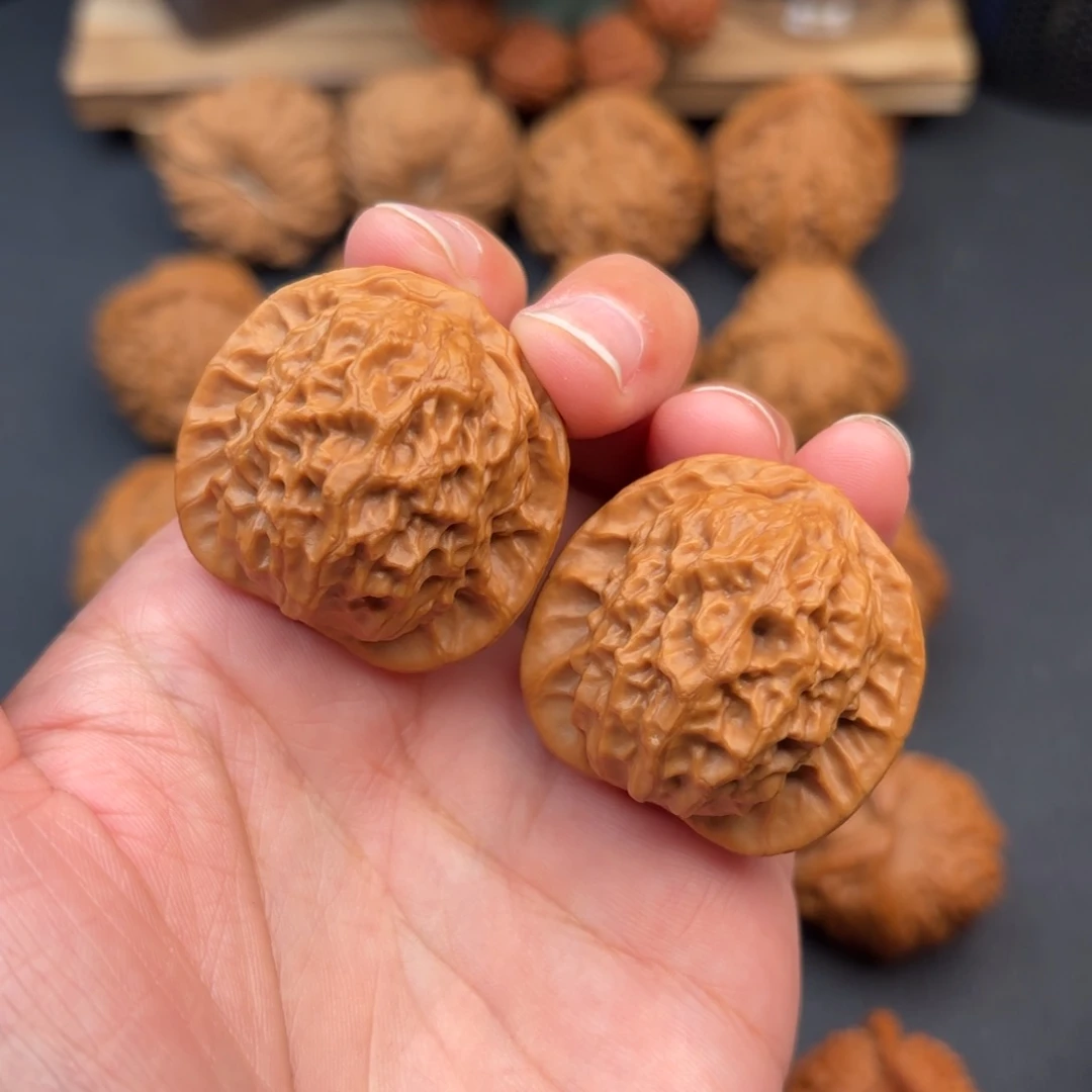 文玩核桃把件瓷娃娃36