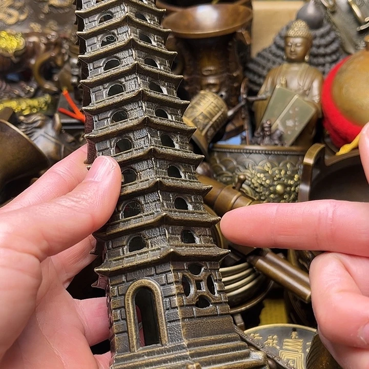 精美铜器批发档口