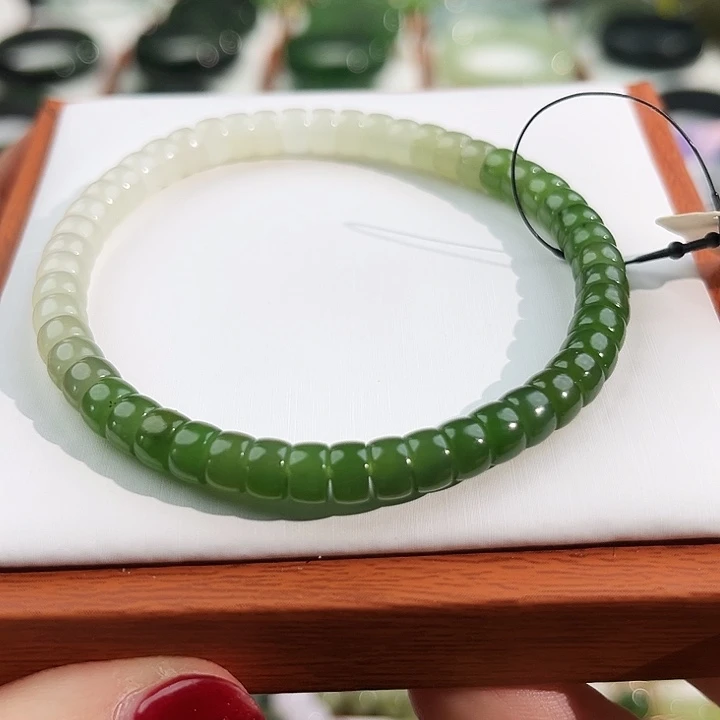 和田玉手串未镶嵌多宝白菜