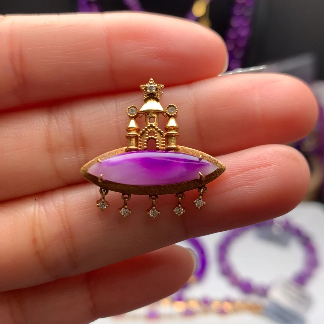 苏纪石（舒俱来）18K金镶嵌吊坠