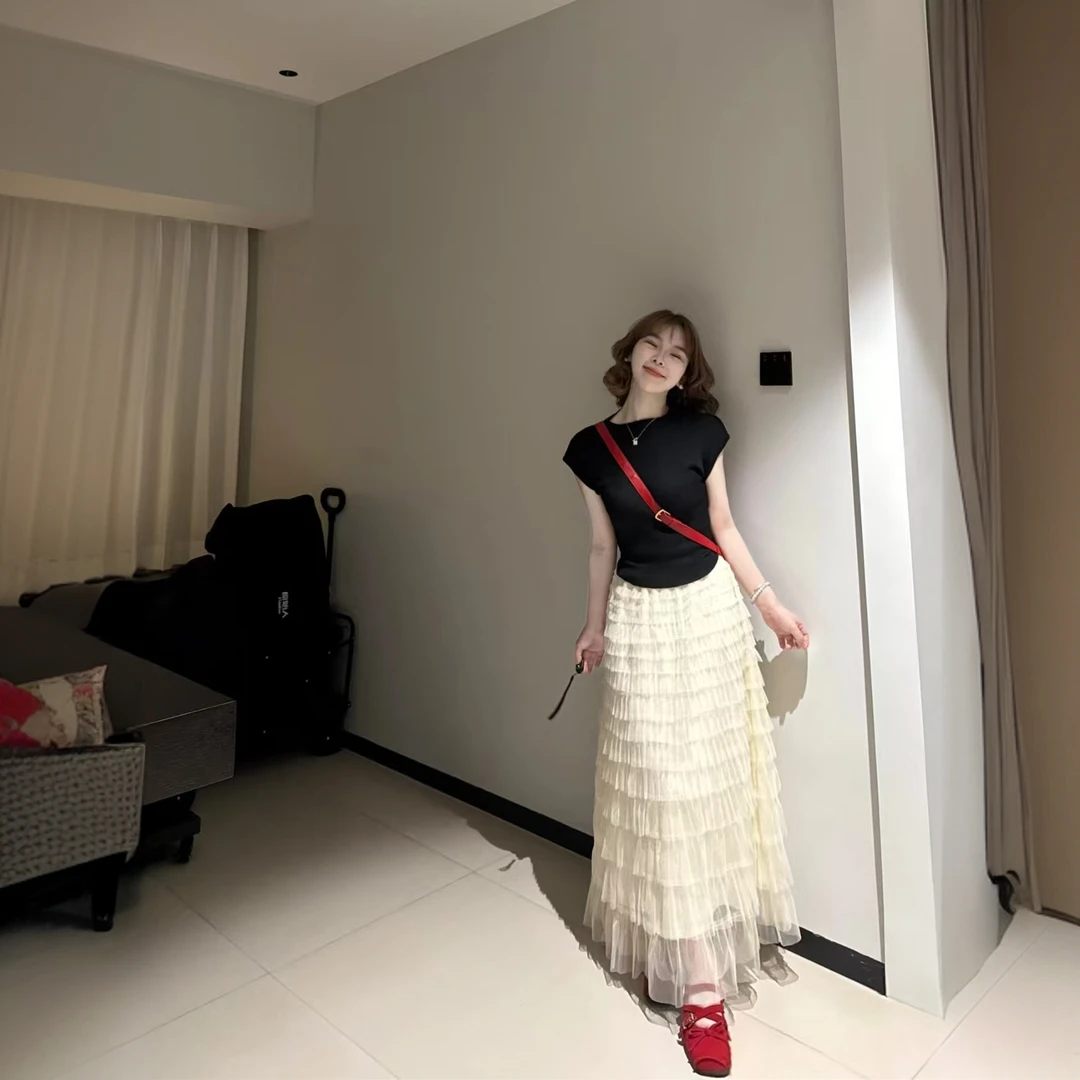 气质氛围感穿搭ins甜辣修身显瘦短袖T恤上衣女蛋糕半身裙两件套装