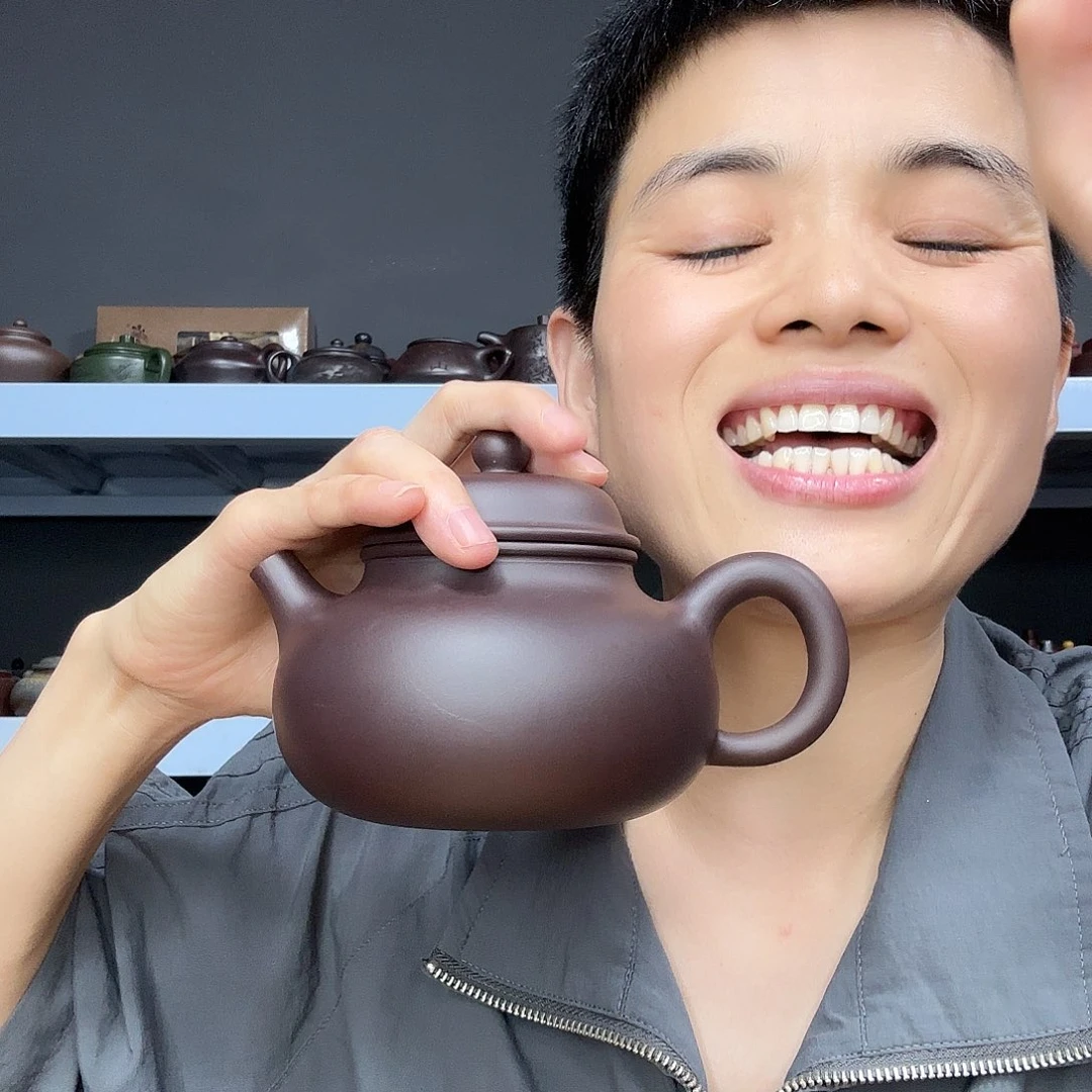 茶壶底槽青民间手艺人全手工制作
