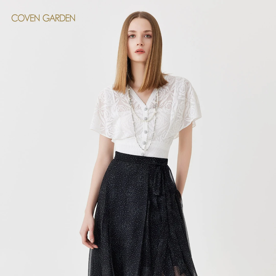 哥文花园 法式镂空白色针织衫 CLA2031340 COVEN GARDEN